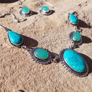 Himalayan turquoise and Chalcedony necklace